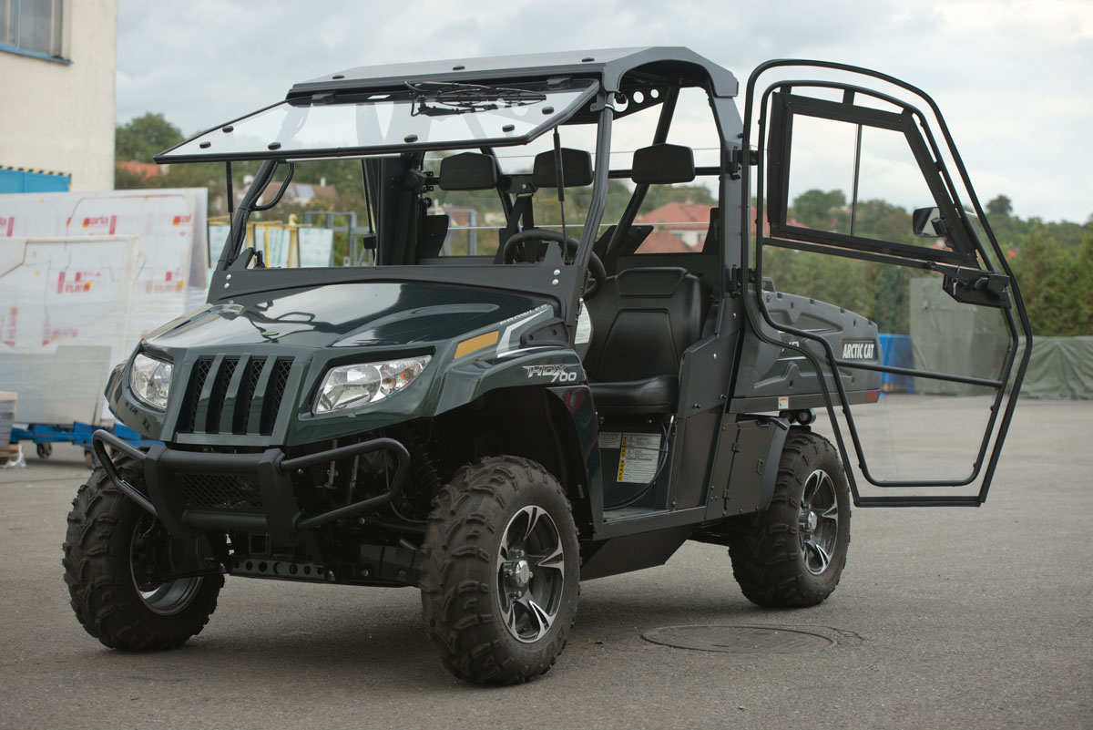 Багги Arctic Cat atv 700